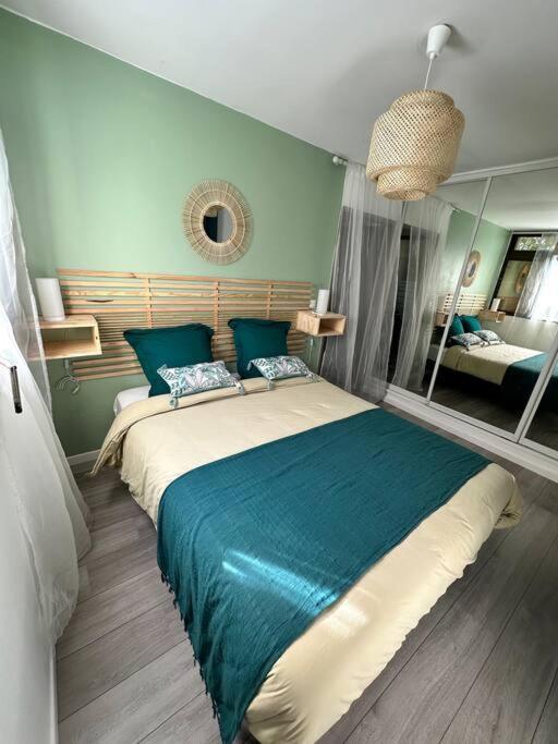 Appart Spacieux Avec Citerne A Eau Et Acces Direct A La Plage Le Gosier  Extérieur photo